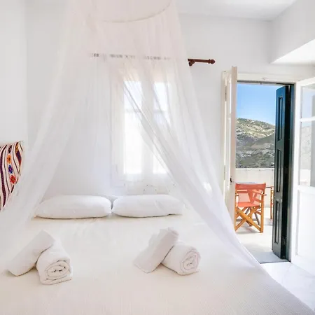 Nisiria Villa *